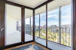 Можно ли красить пластиковые окна