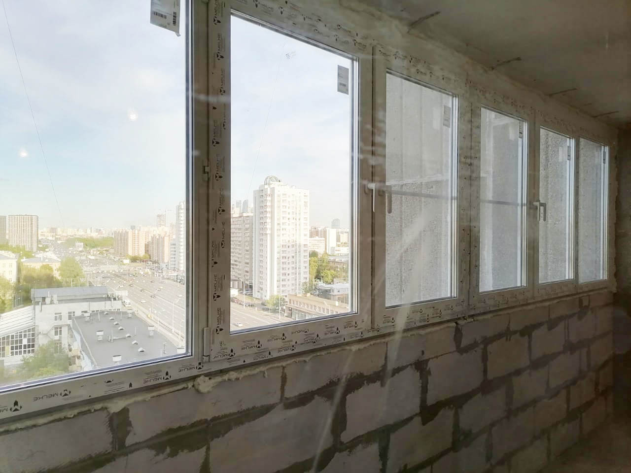 Остекление балкона: в какой компании я заказывал окна?