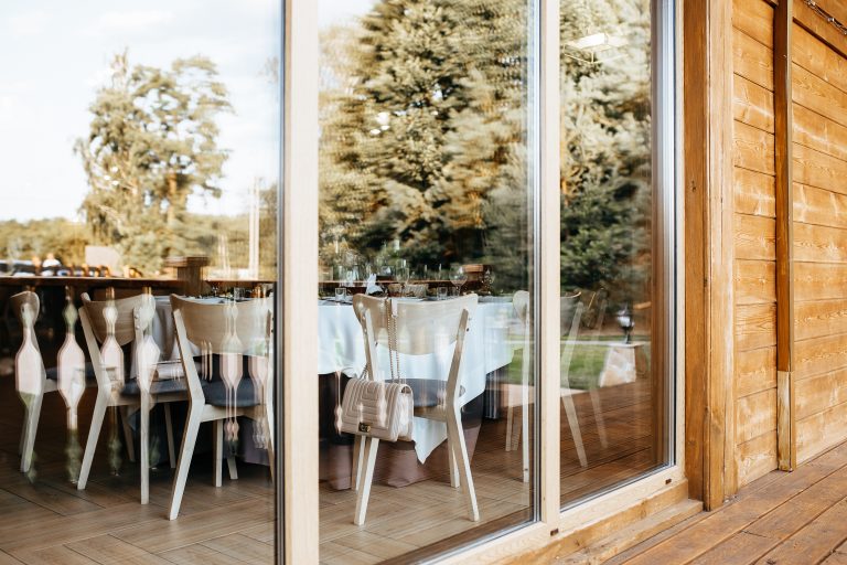 Деревянные портала